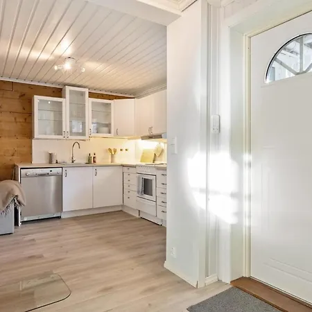 Cozy Hideaway With Private Balcony And Self Check In 公寓 *