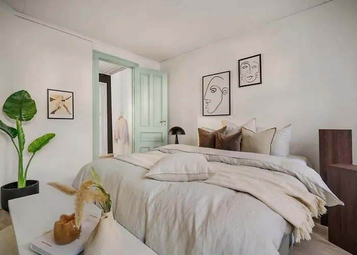 Cozy Hideaway With Private Balcony And Self Check In Apartament